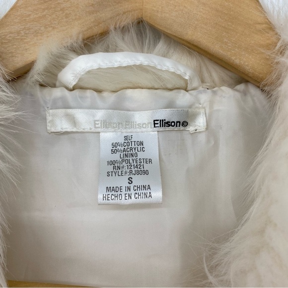 Ellison faux fur cream vest with fringe bottom wms sz small - Picture 4 of 15
